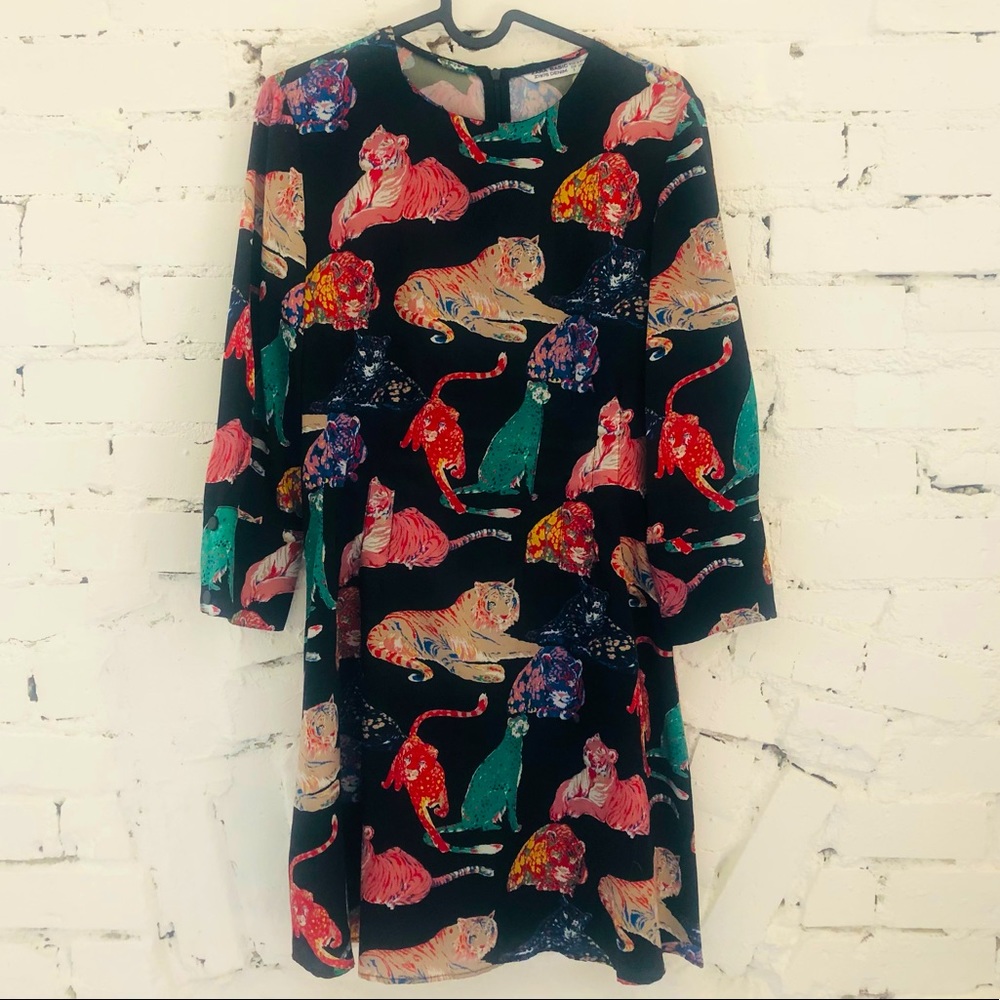 #zara cat dress with fitted waist and back zipper